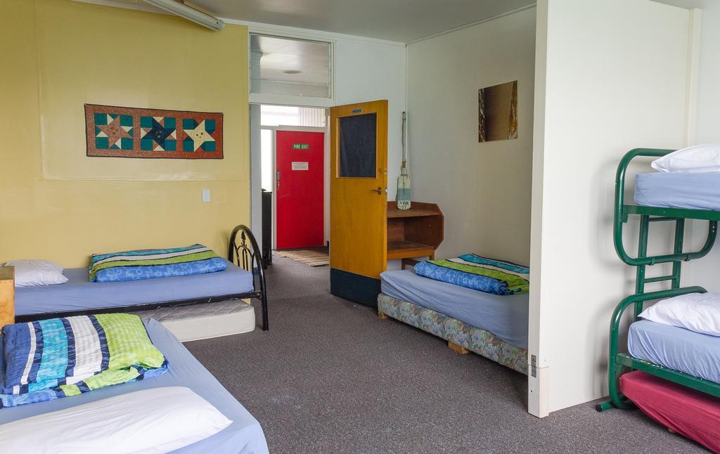 42B College House Hostel Whanganui Buitenkant foto