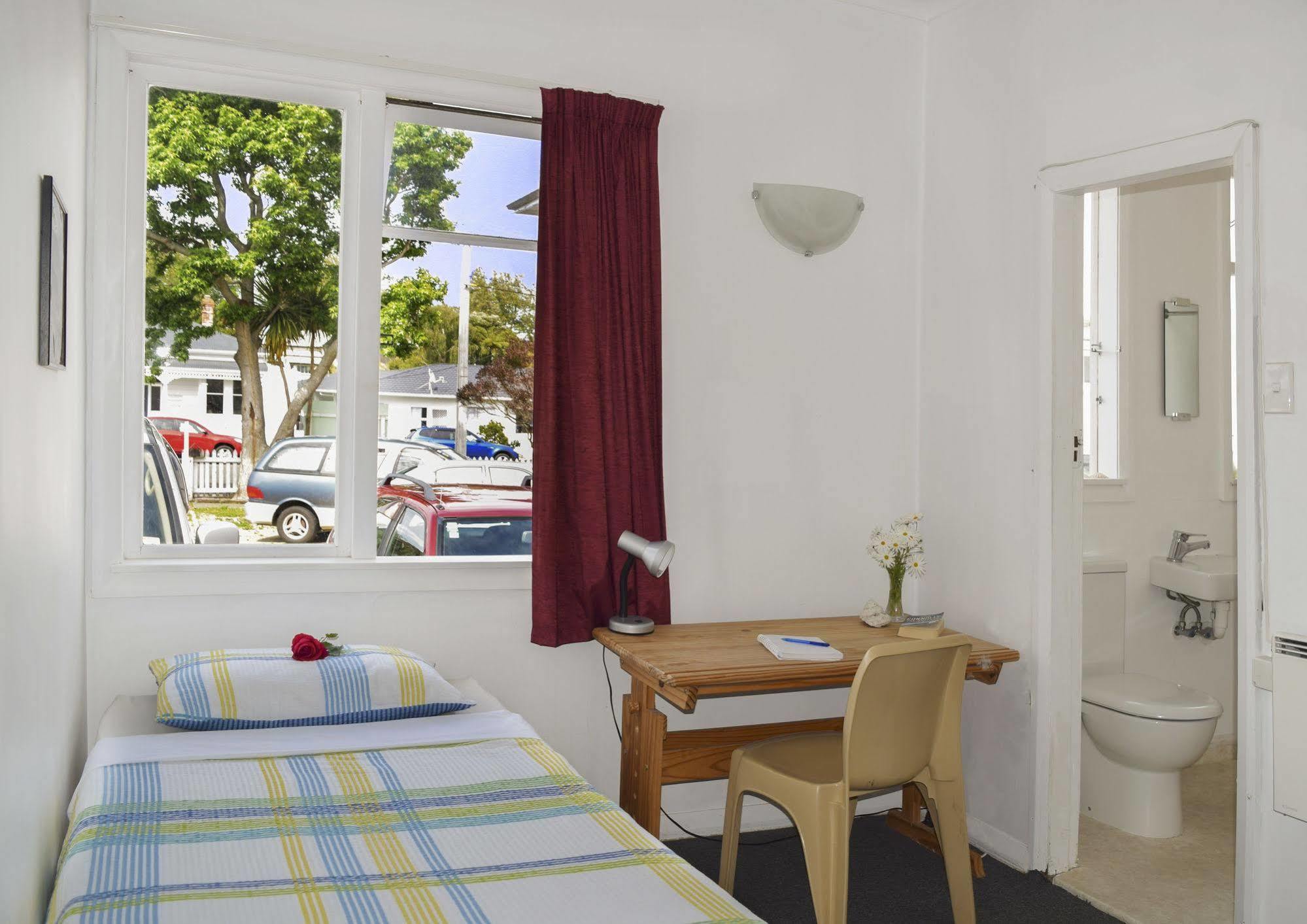 42B College House Hostel Whanganui Buitenkant foto