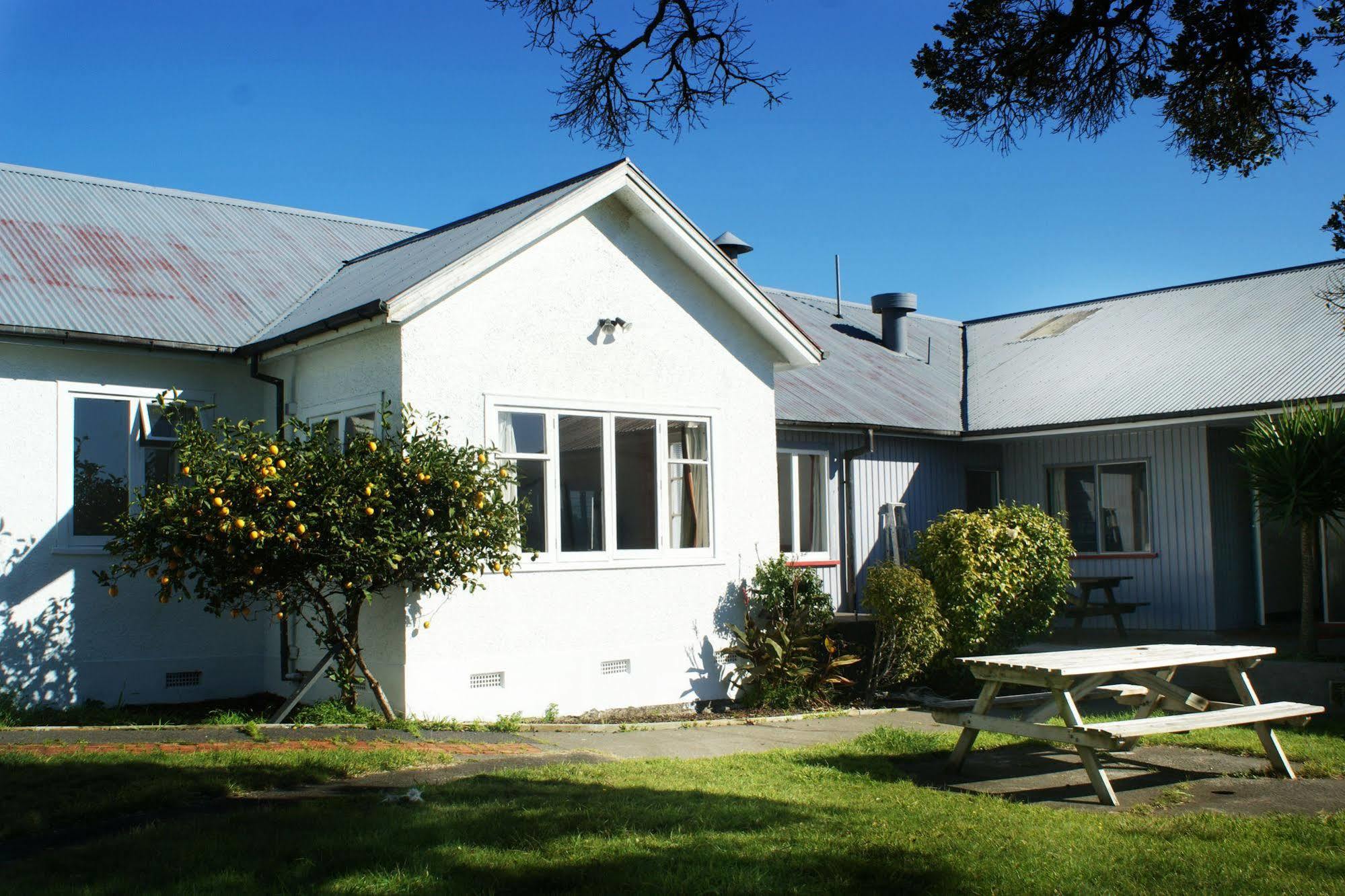 42B College House Hostel Whanganui Buitenkant foto